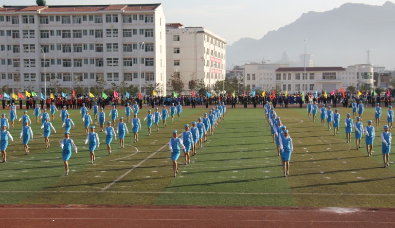 [组图]剑阁职中学生在剑阁县2013年中小学生球类运动会开幕式上的风采（三）